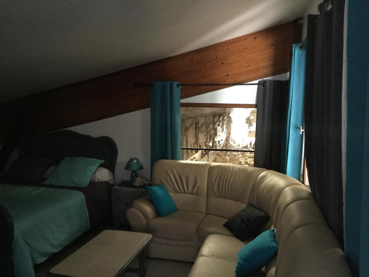 Le Loup Dans La Bergerie Bed & Breakfast Montmartin-sur-Mer Eksteriør bilde